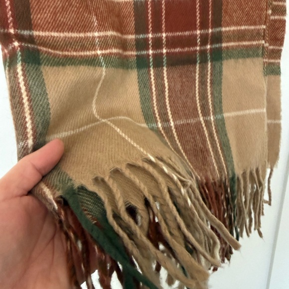 Neutral Plaid Fringe Scarf - 25”x68” - Picture 4 of 8